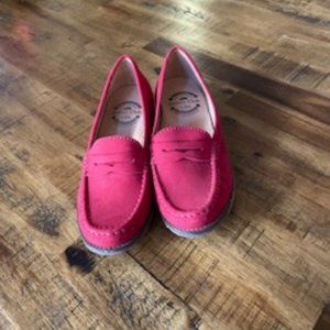 Women's red, suede leather loafers/driving moccasins, new, never worn